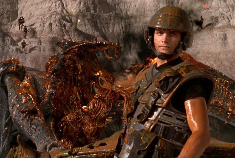 Operation Rampdown - Page 12 Starship-troopers-800x539
